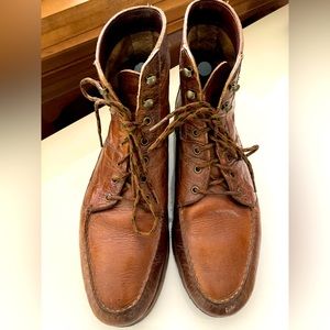 Allen Edmonds “Yuma” boots marked size 12D fits 11D